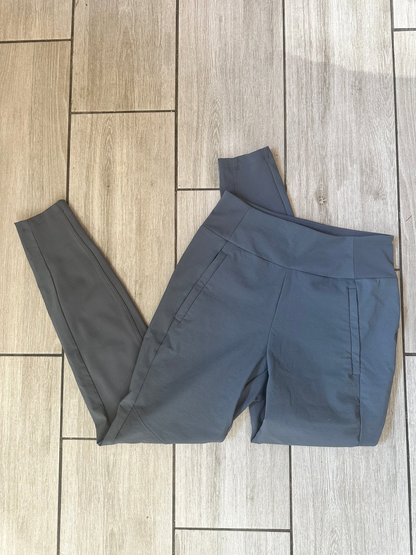 #111 Athleta Headlands Hybrid Trek Pants Women’s Activewear Blue Grey Sz 6 Pockets