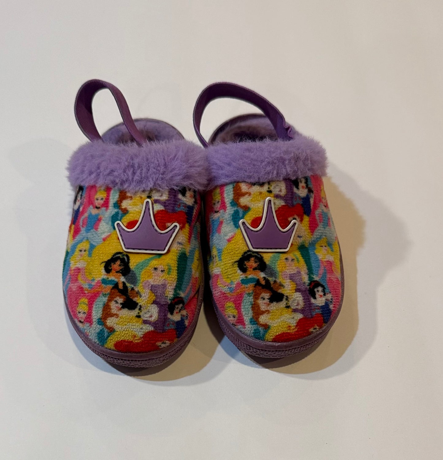 #180 Girls shoe 7/8 Disney Princess Slipper