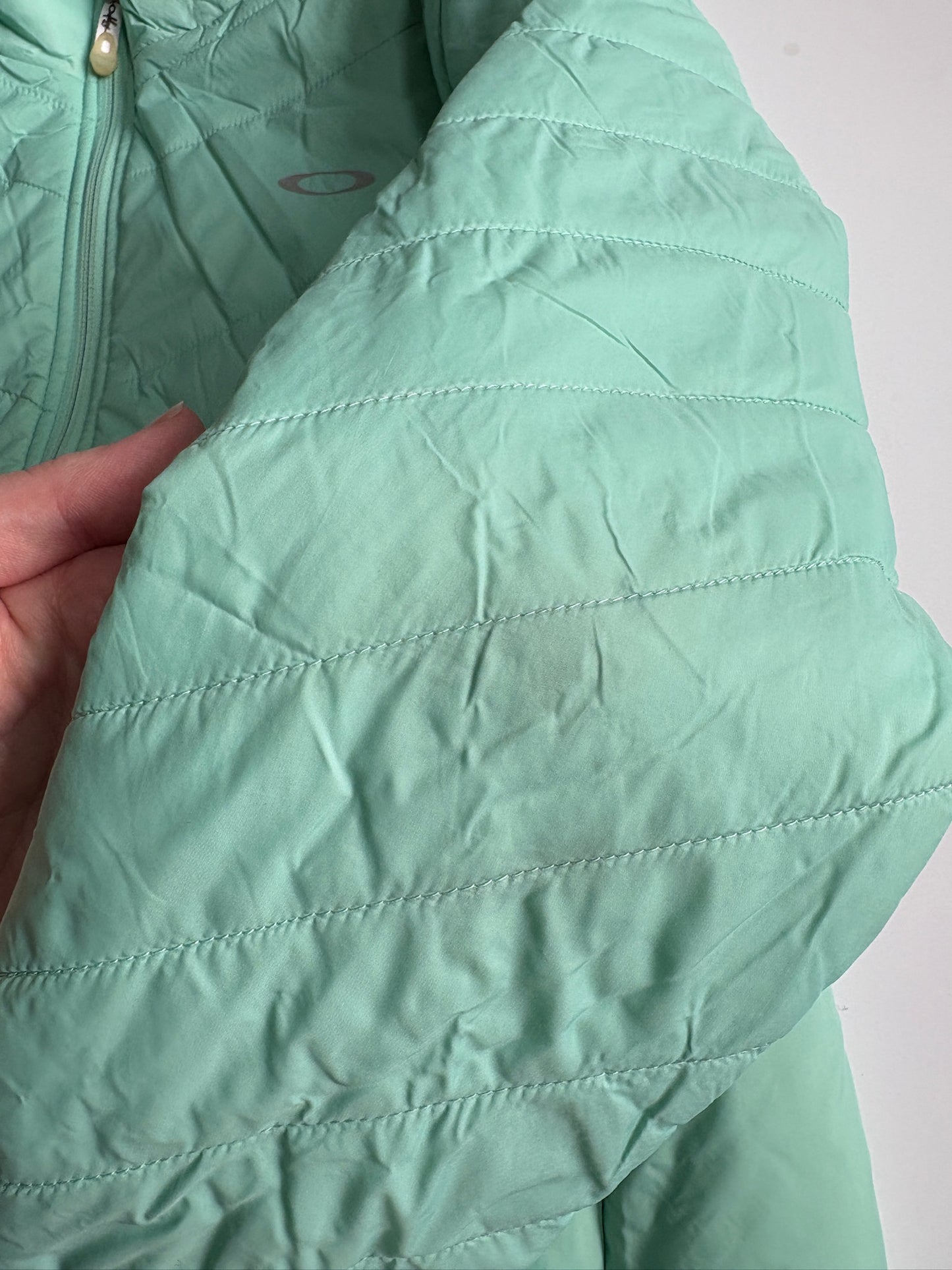 Seller #105 - Large Women's Oakley Turquoise Winter Jacket GUC