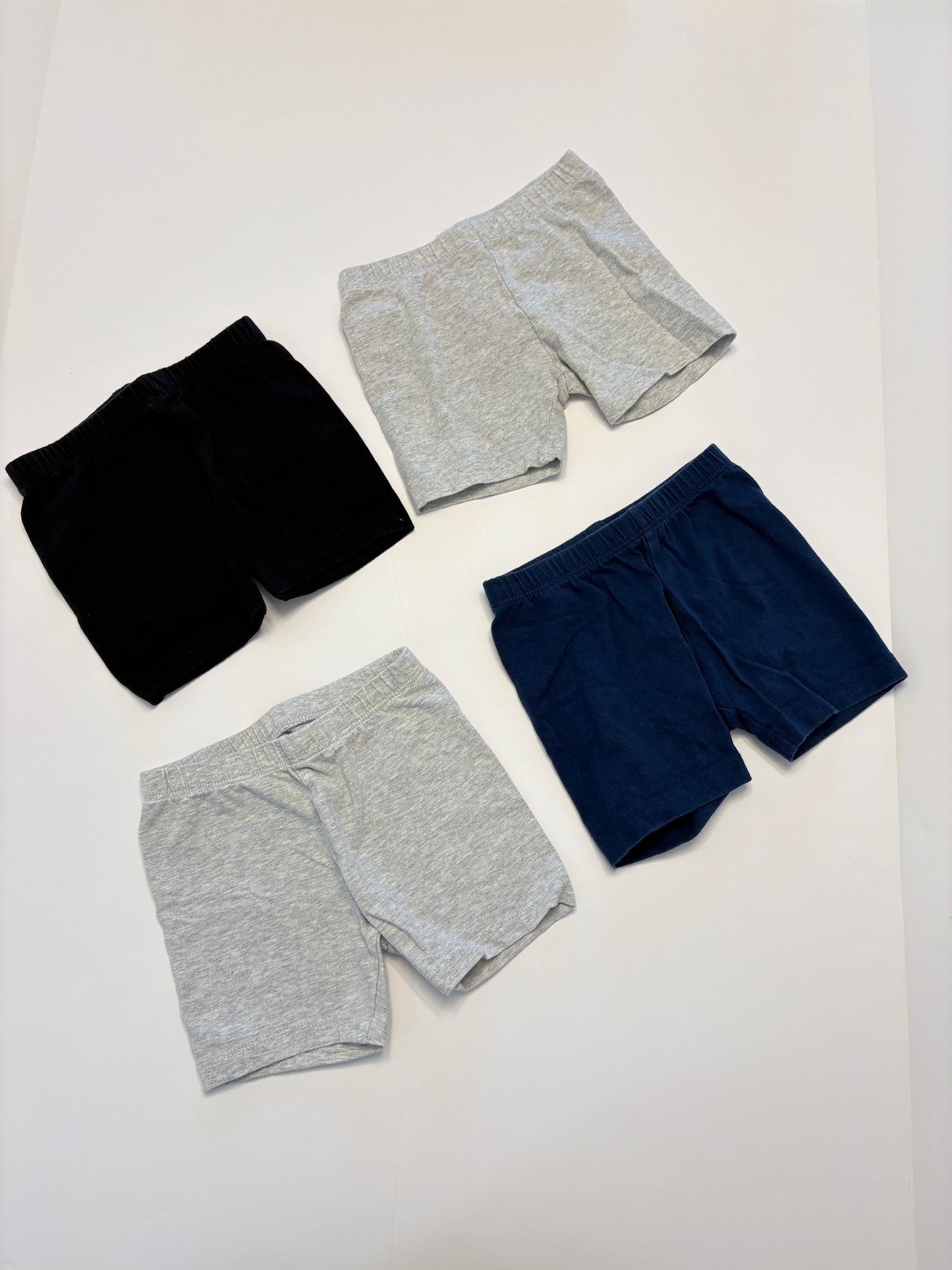 #121 Girls 3T set of four Old Navy bike shorts, VGUC