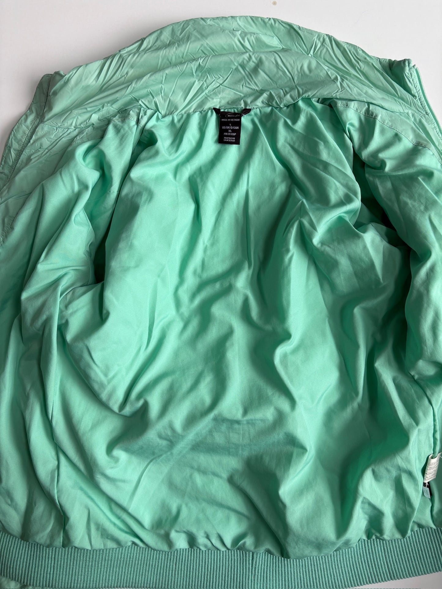 Seller #105 - Large Women's Oakley Turquoise Winter Jacket GUC
