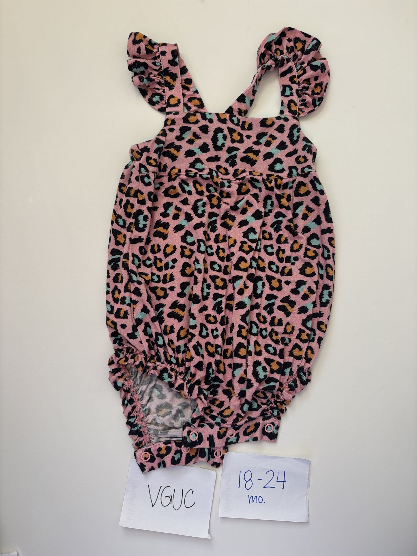 #77 - 18-24 Mo - VGUC Posh Peanut - Roxy Romper