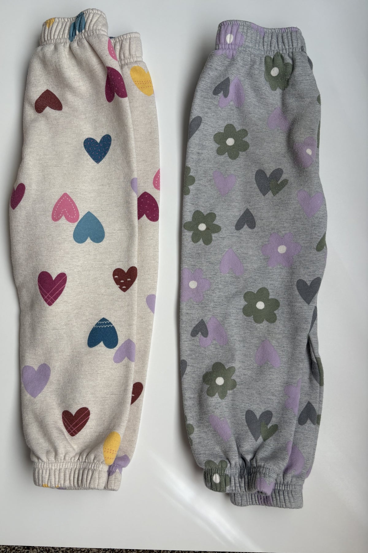 Seller #177 Girls 4T Garanimals Sweatpants Set of 2