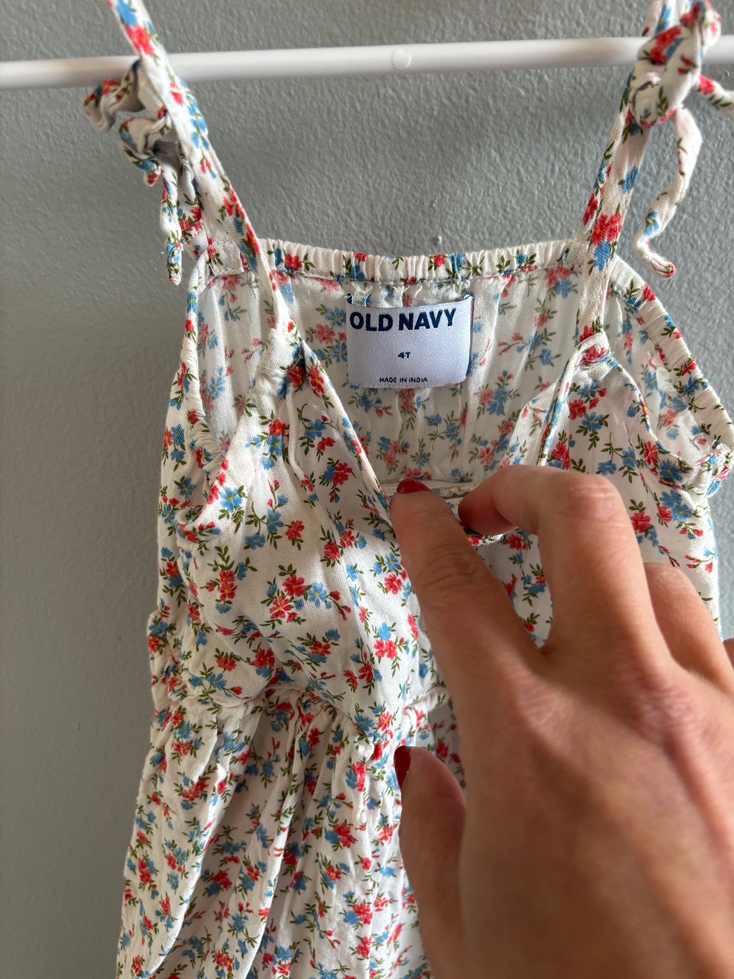 #148 Old Navy Girls 4T Bubble Dress