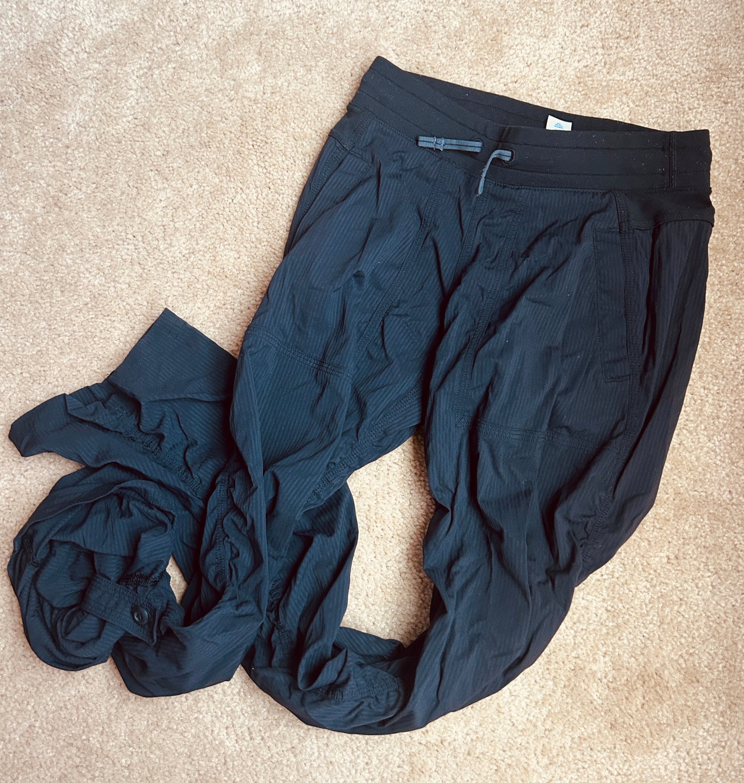 #15 Ivivva 8 Pants (button up as capris)