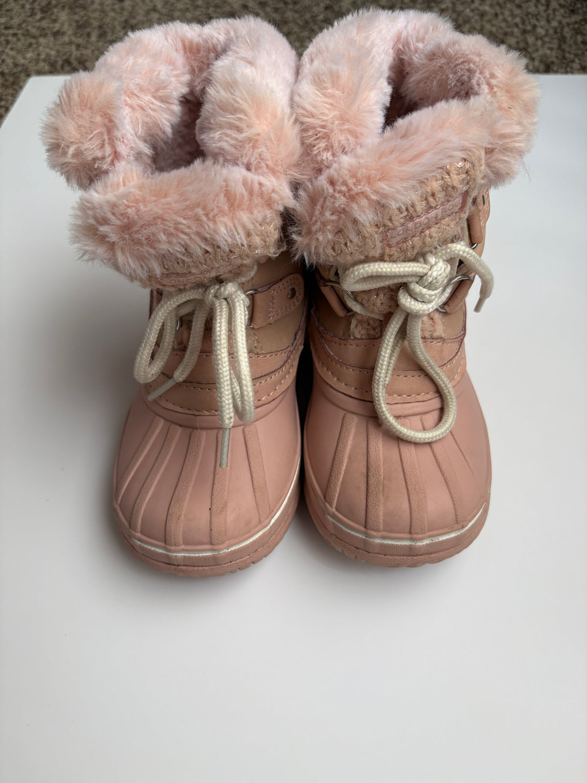Seller #177 London Fog Size 10T Pink Snow Boots