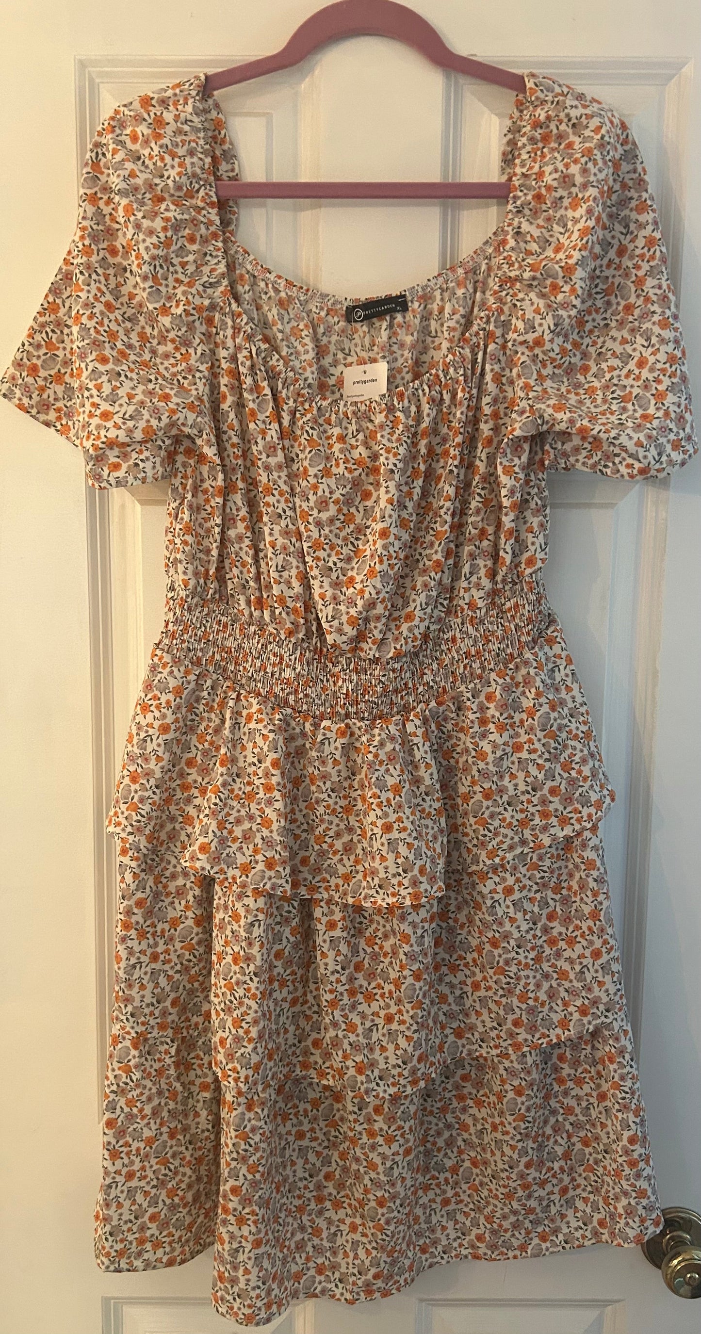Seller 128 - Women's Pretty Garden XL Dress - New with Tags REDUCED