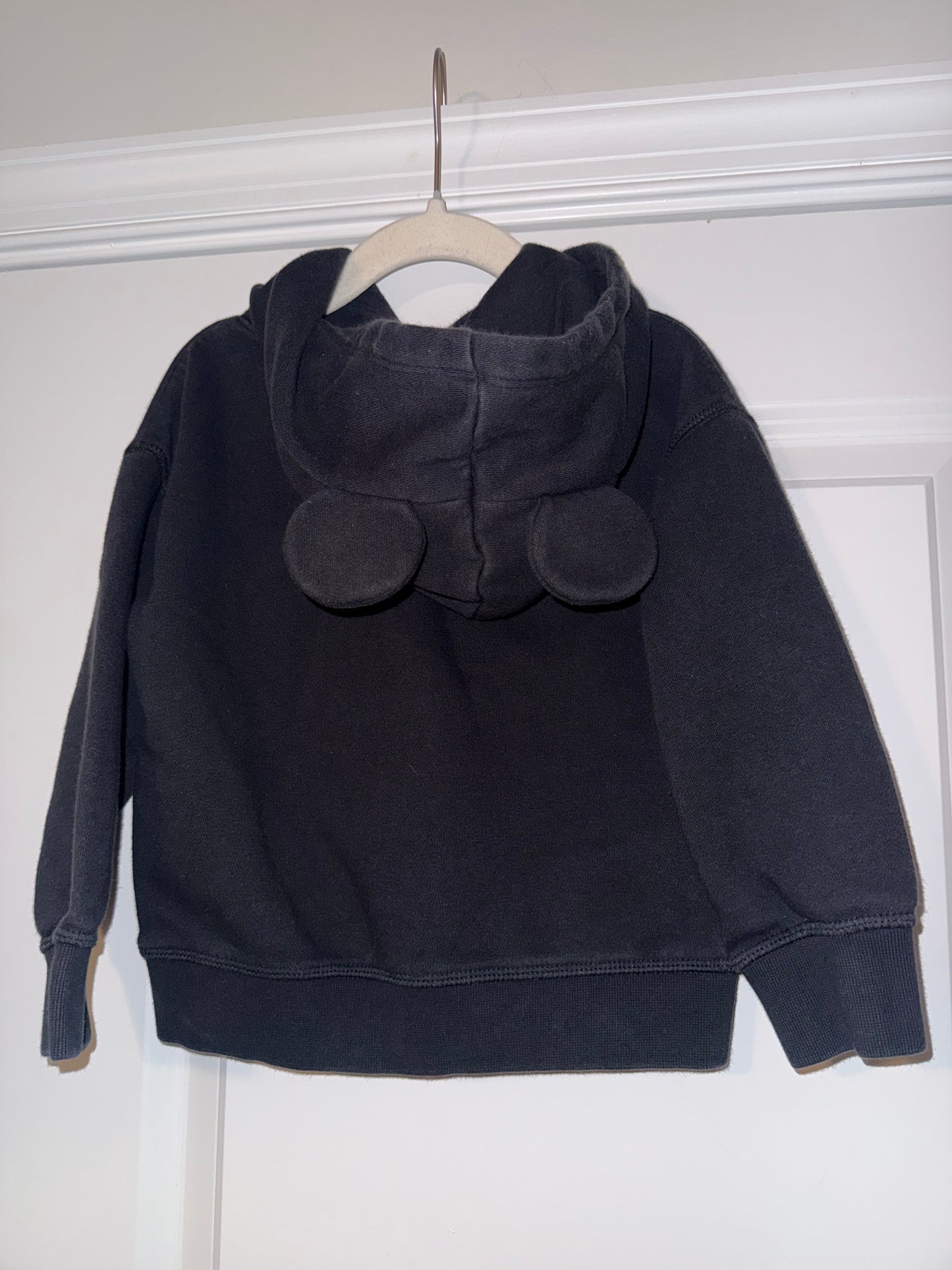 #106: 4T (Fits like 3T) GAP Mickey Hoodie