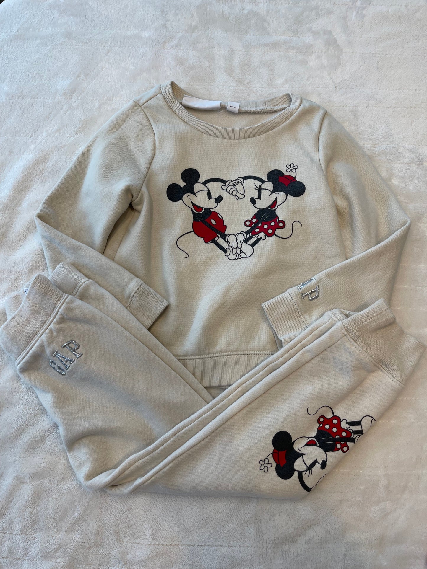 #212 Gap NWOT Mickey Minnie sweat outfit size 5