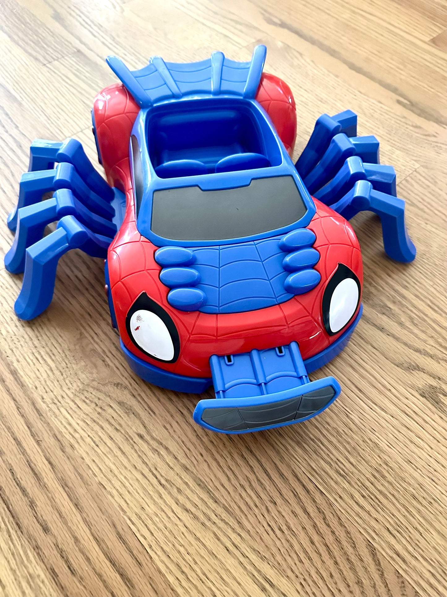 #198- Spidey & Friends Ultimate Web Crawler Car