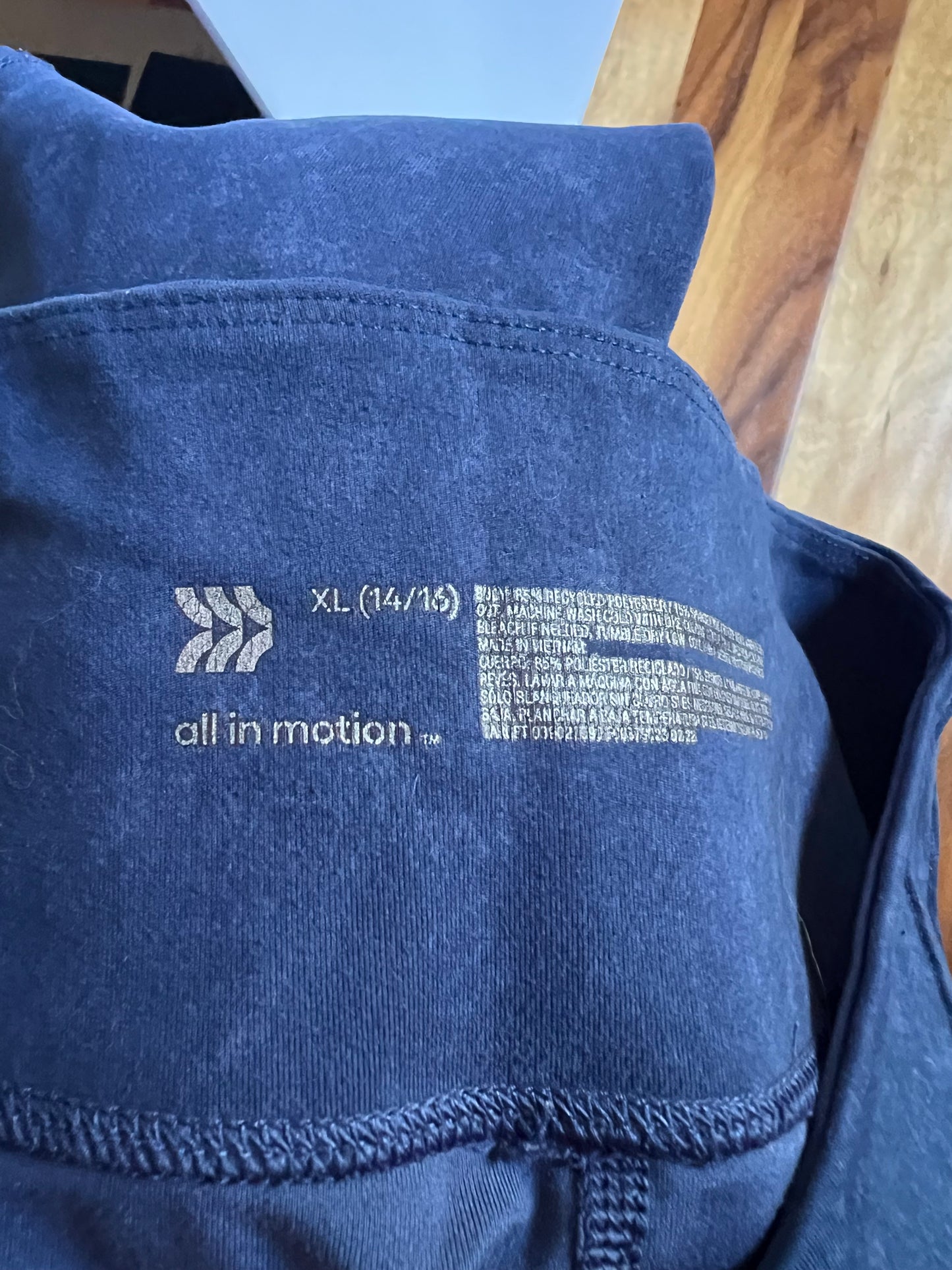 Seller130 Girls - size 14/16 - navy blue All in Motion leggings VGUC