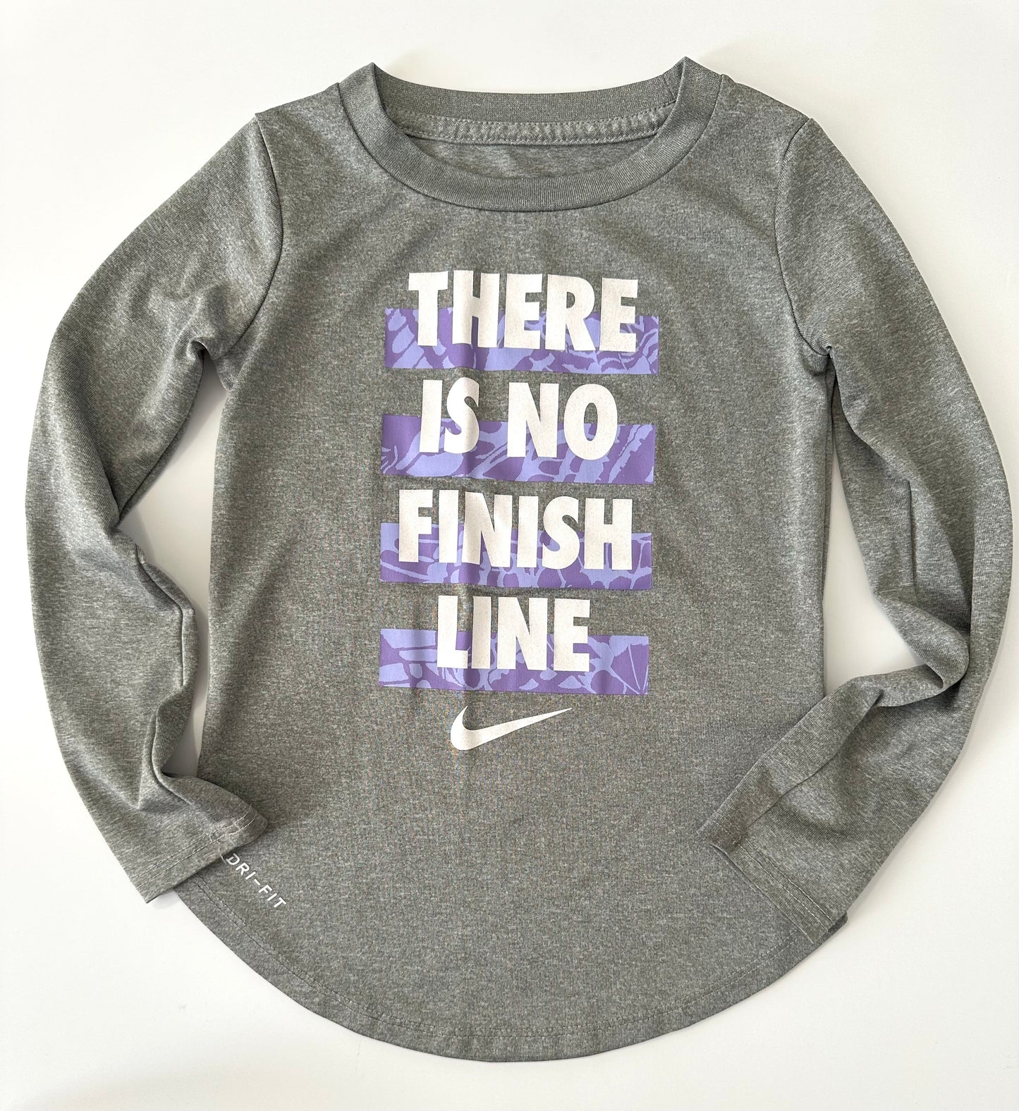 Seller #39 Nike girls 4T top long sleeve