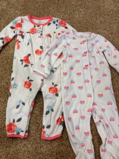 347 girls 9mo carters sleepers