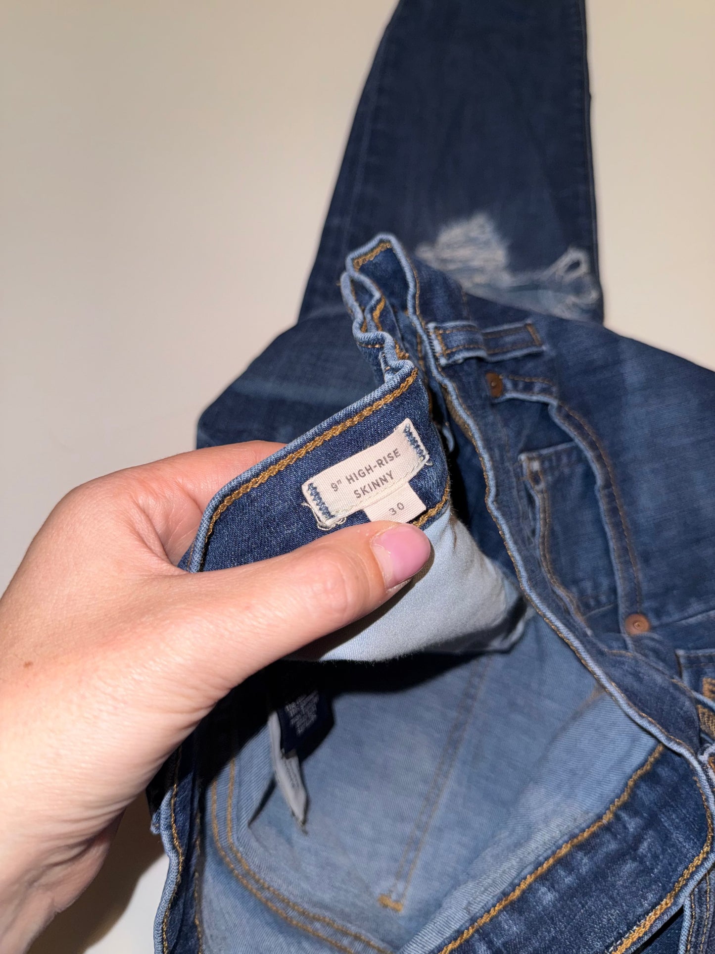 #106: Womens 10/30 Madewell High Rise Skinny