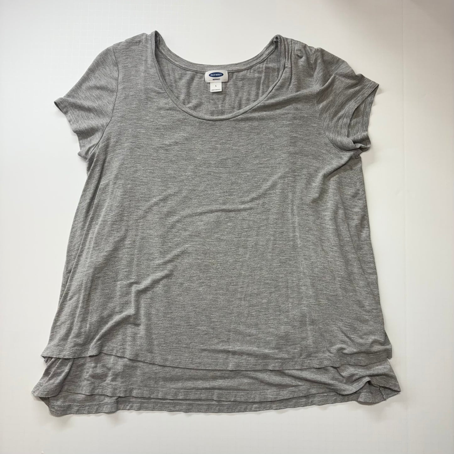 Seller 189 Women’s Large Old Navy Gray Maternity Double-Layer Short Sleeve Nursing Top GUC