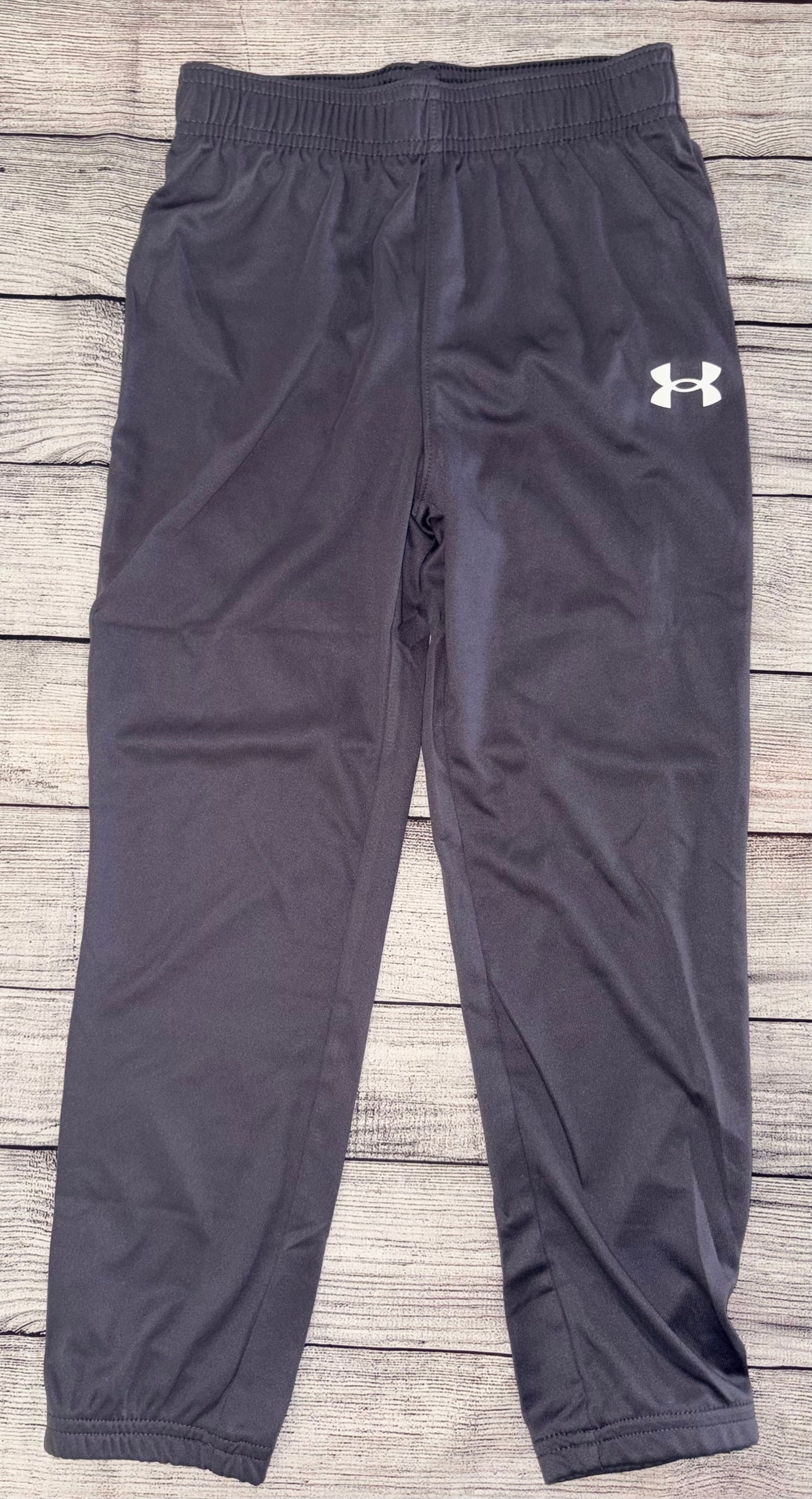 Seller 124 NEW Under Armour 6 Girl’s Leggings