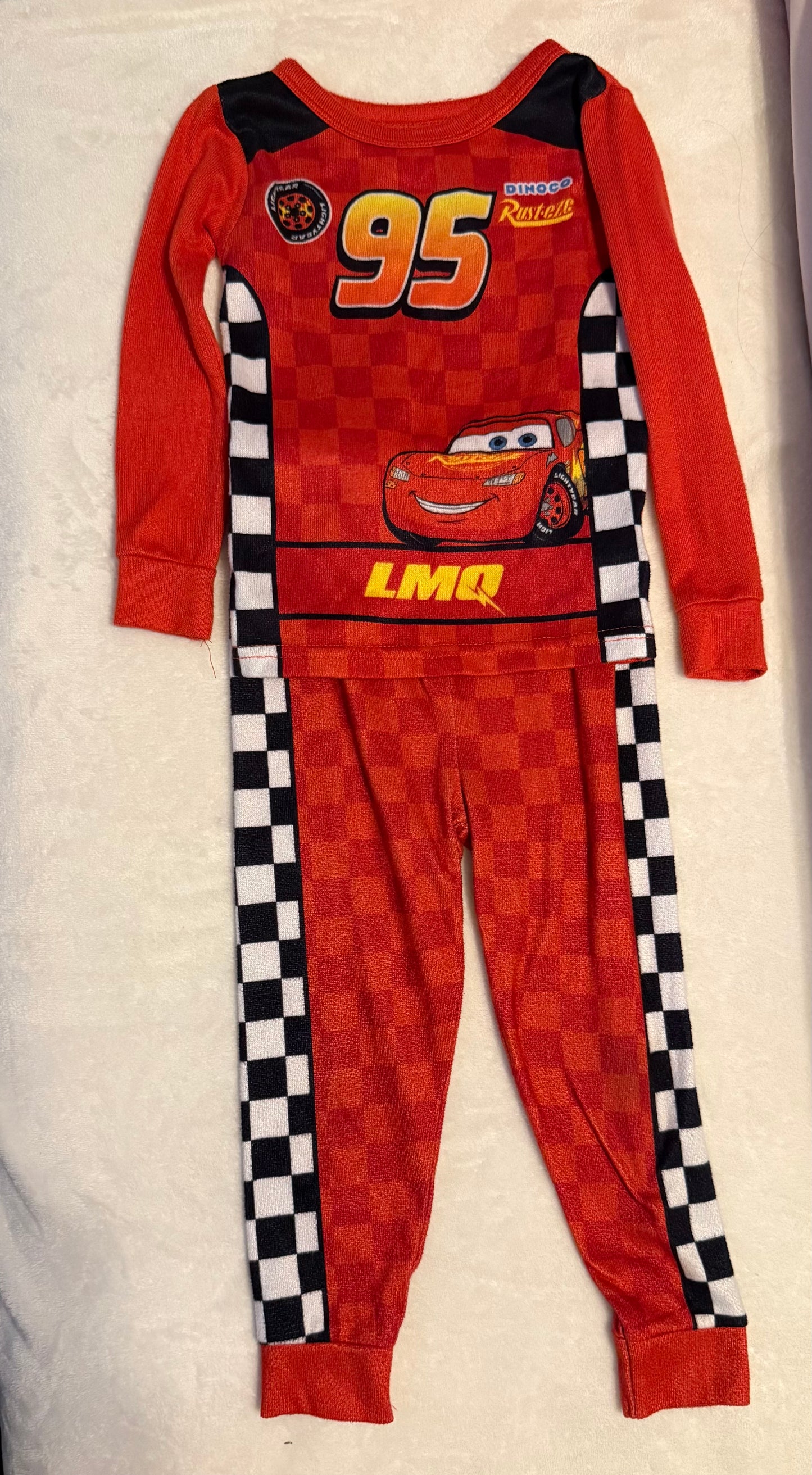 Seller #182 Boys Disney 4T Lightening McQueen Pajama(fit like 3T)