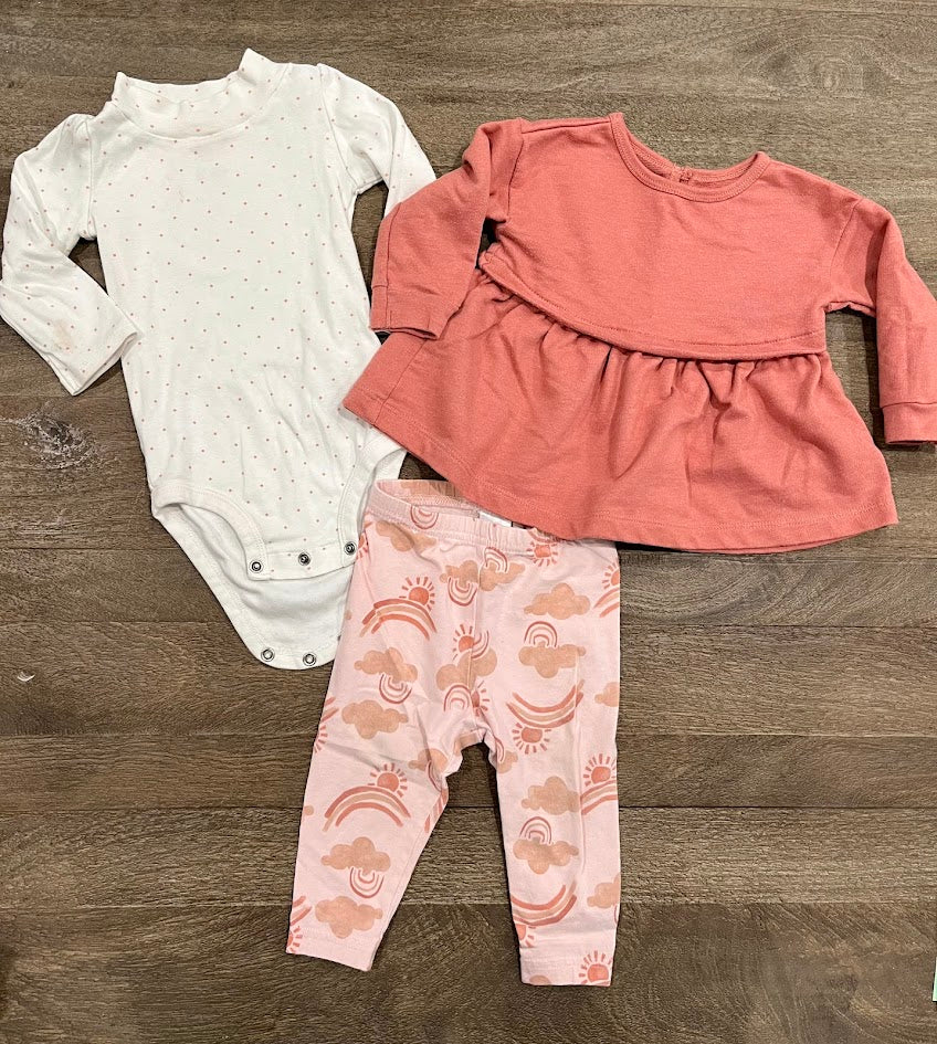 Seller #55 Carters 9 Month Girls Sun and Cloud 3 piece set