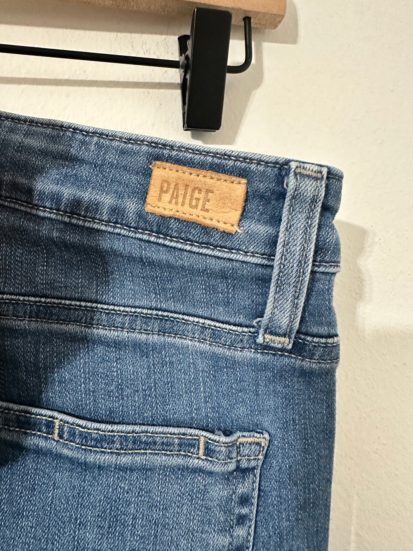 #111 Paige Denim Straight Leg Jeans Women’s Sz 30