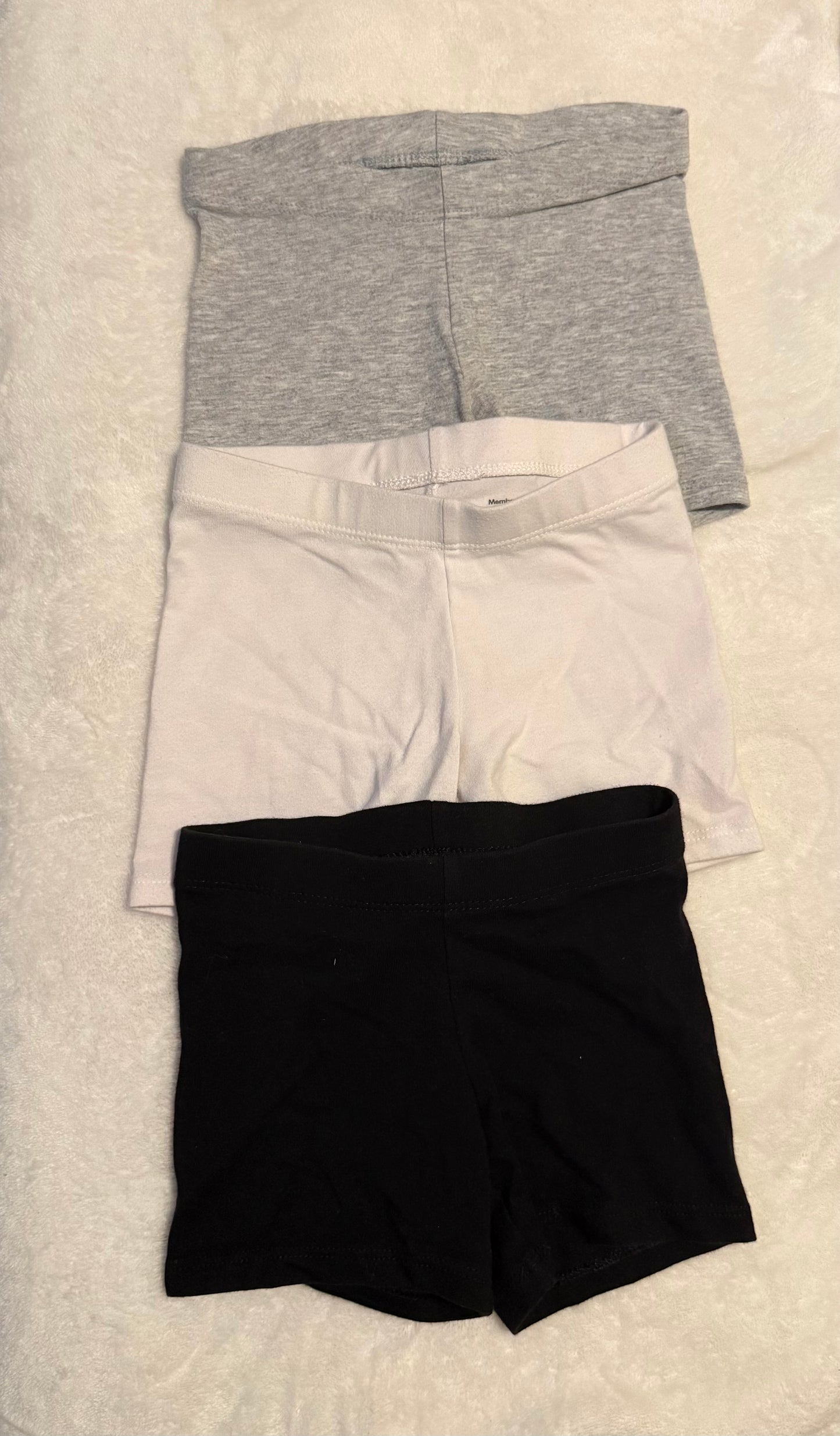 Seller #182 Girls Member’s Mark XS 4-5 Cartwheel Shorts