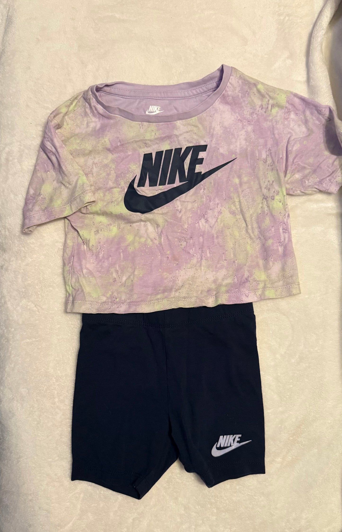 Seller #182 Girls Nike 3T Outfit
