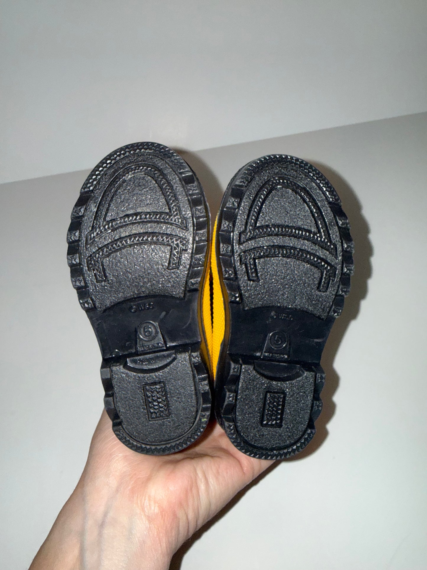 #106: Todder 5 Fire Rain Boots NWOT