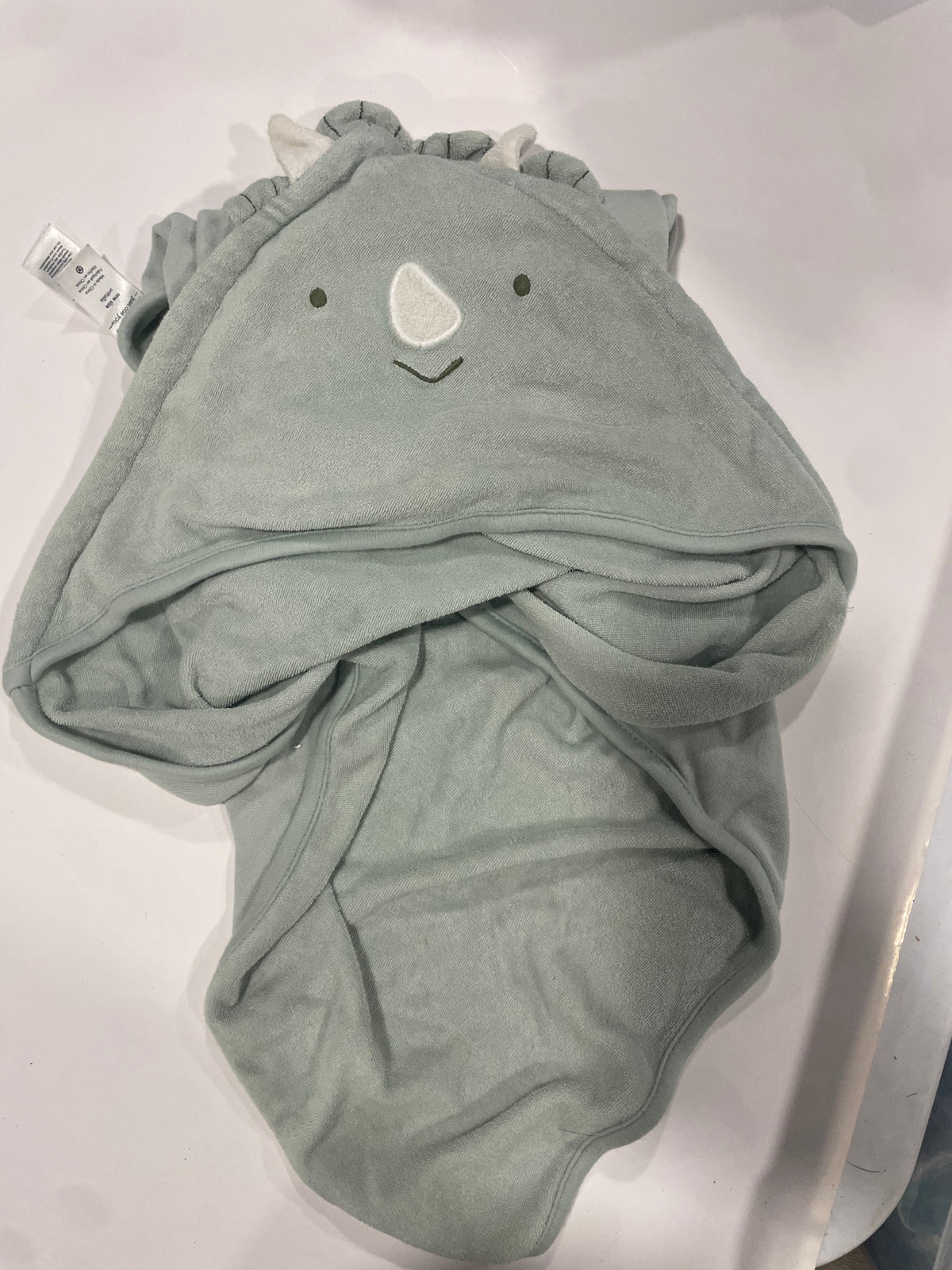 #83 Dino hooded bath towel