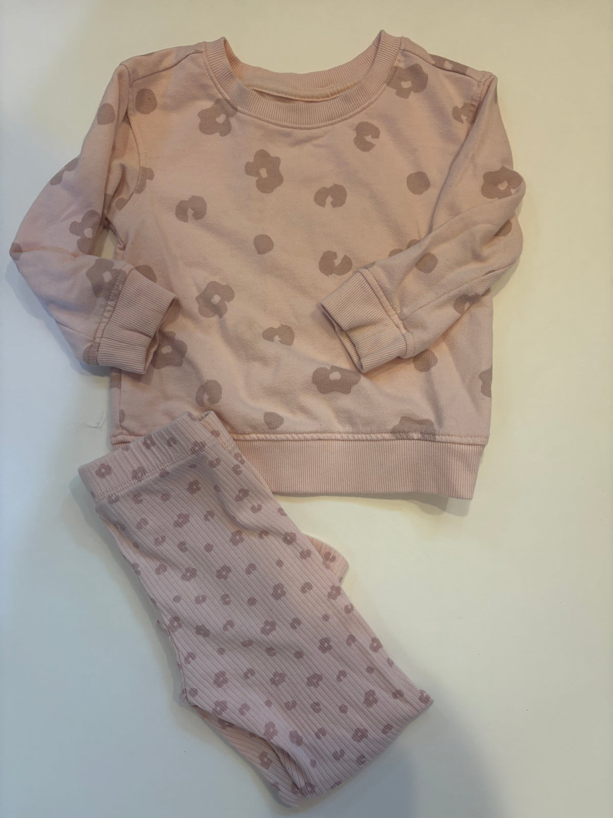 Seller 186 - Cat & Jack Girls Pink Outfit 2T - VGUC