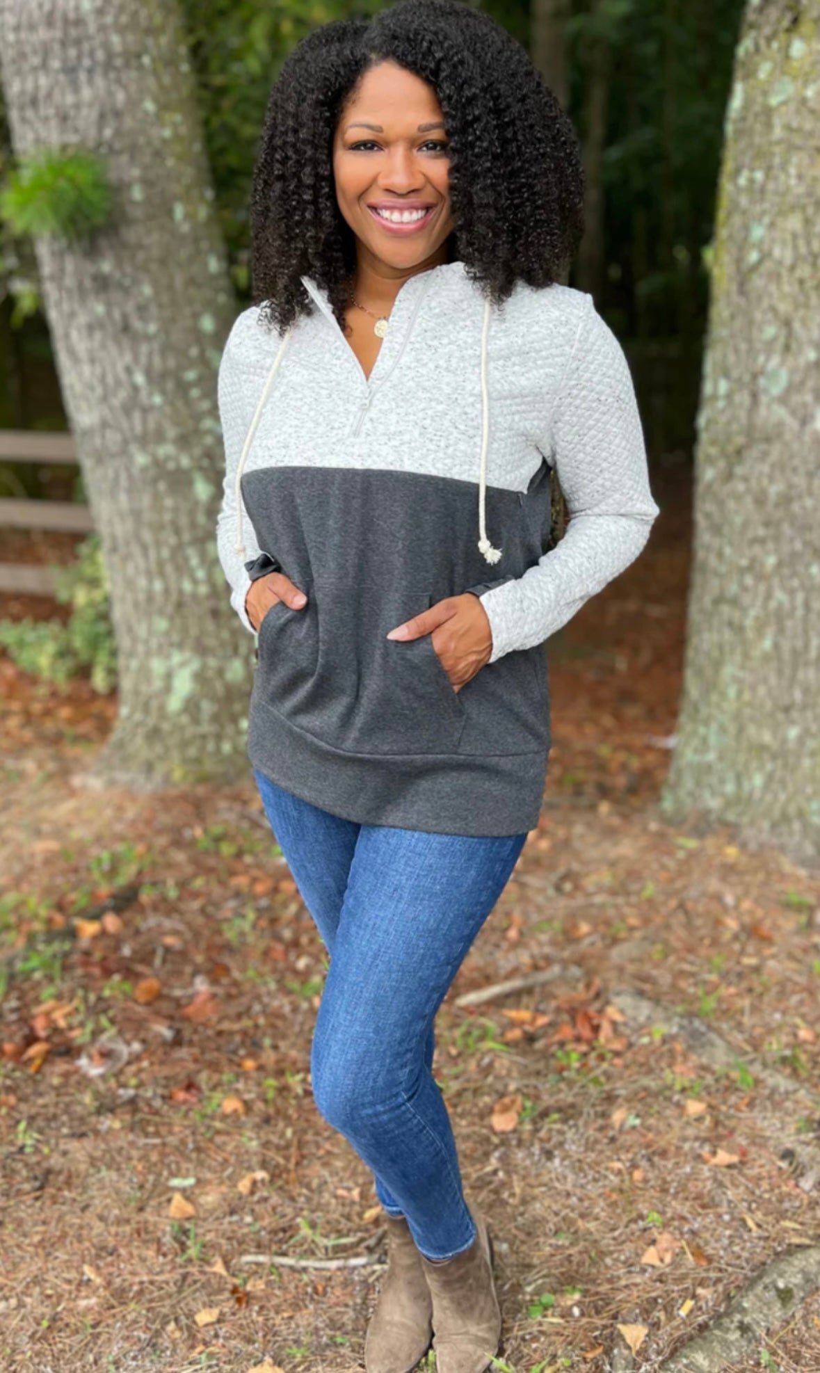 Seller 189 Women’s XL Nursing Queen Oatmeal Colored Quarter Zip Waffle Nursing Hoodie EUC