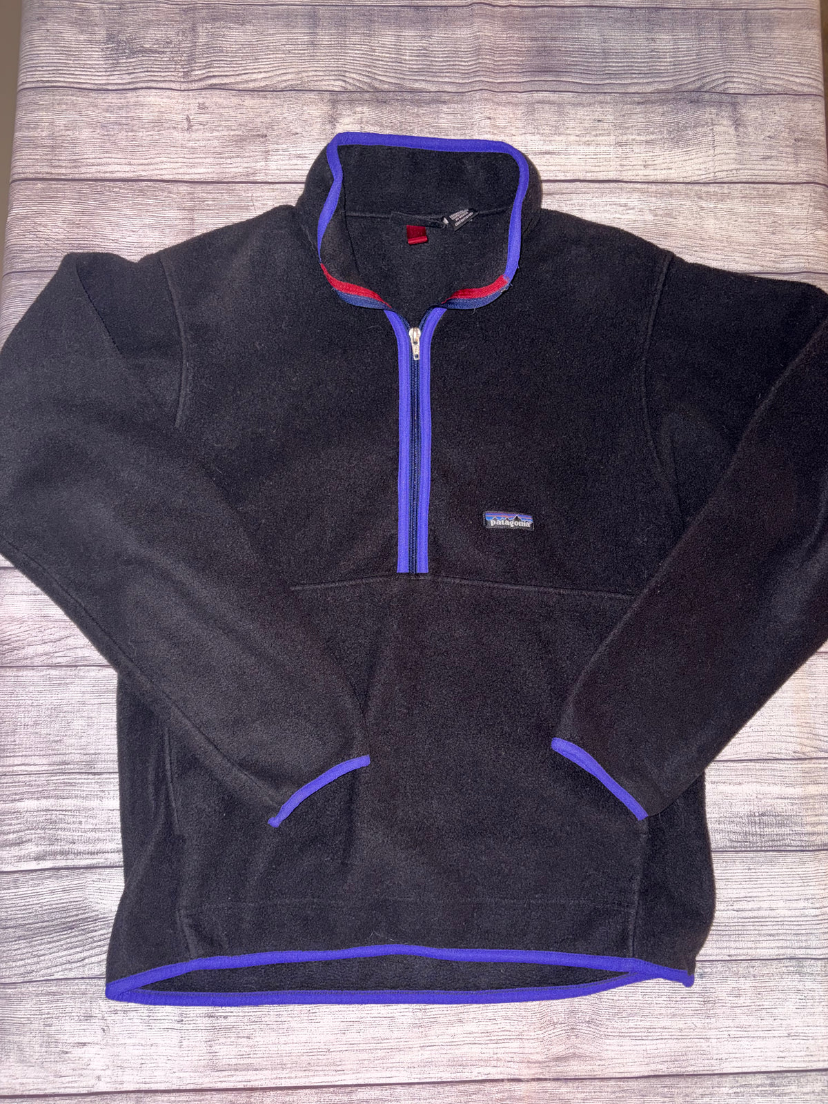 Seller 124 Patagonia Women’s Medium 1/4 Zip