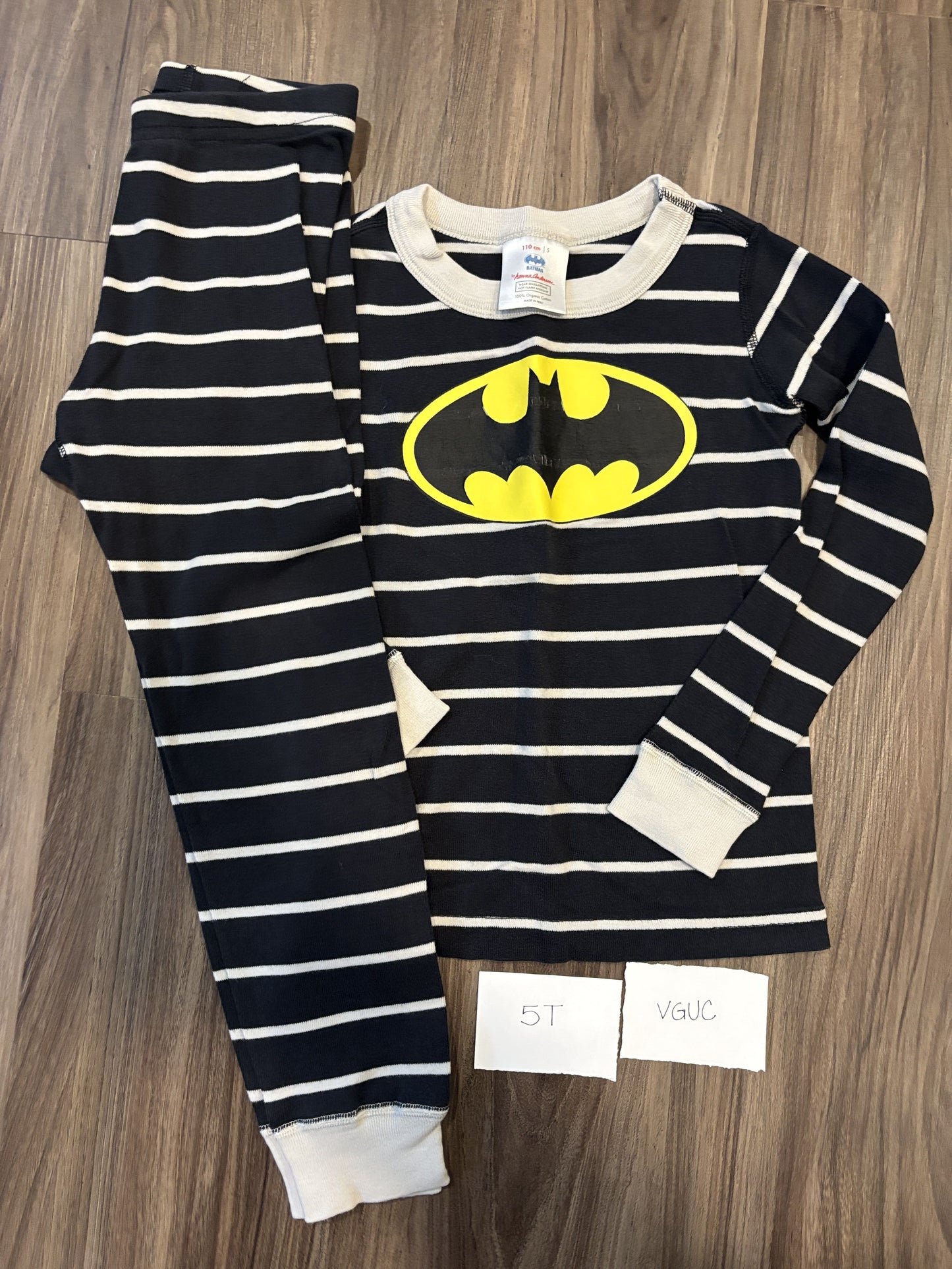 #138 - 5T VGUC Hanna Andersson Batman PJs