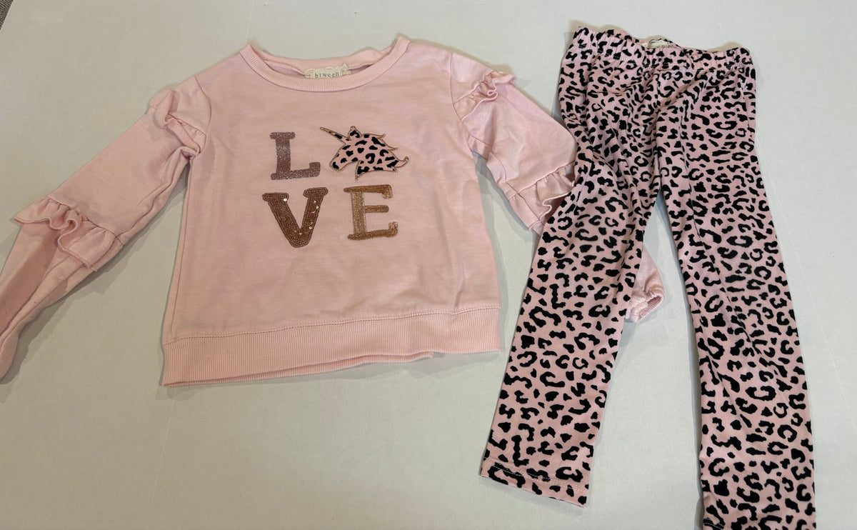 #25 Girls size 5 Btween outfit - pink sweatshirt and soft leggings