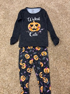 #47 girls 4T halloween pajamas