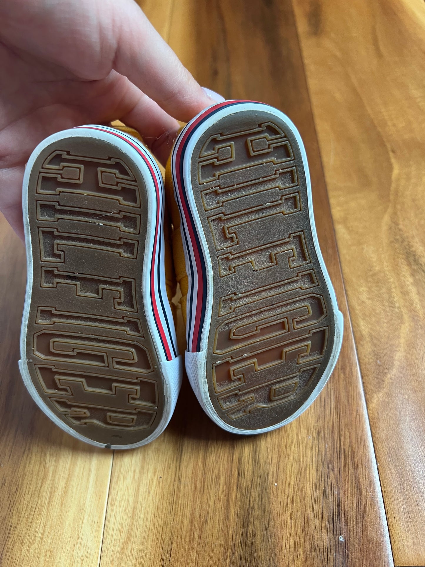 Seller 130 - Girls Yellow Boat Shoe - GUC - size 5