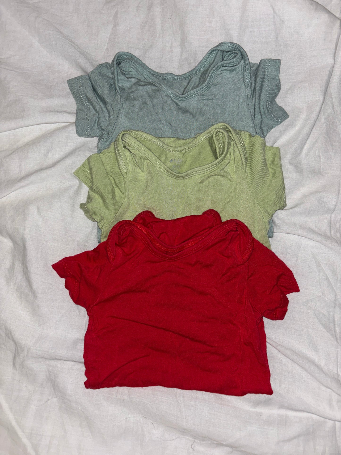 #148 Kyte Baby Bodysuit Bundle 18-24 (3)