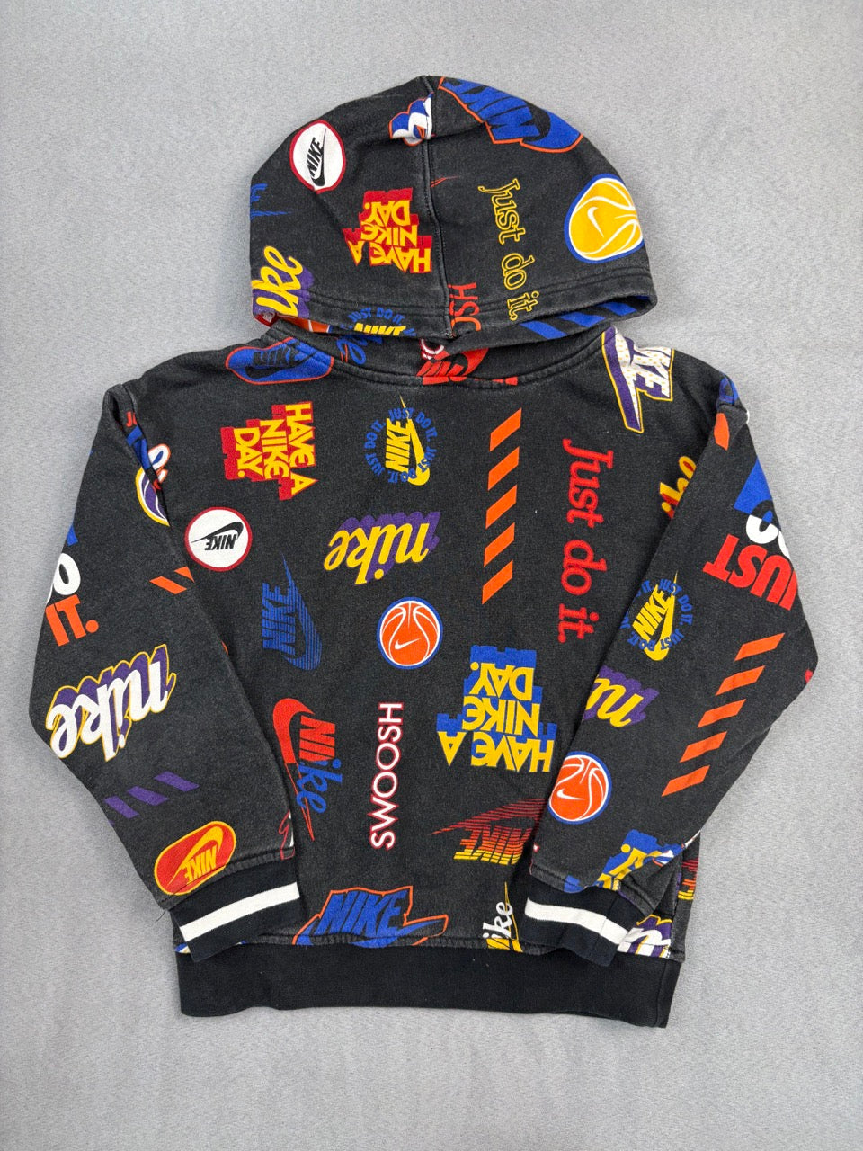 #39 Small, Boys, Nike, graphic hoodie,
