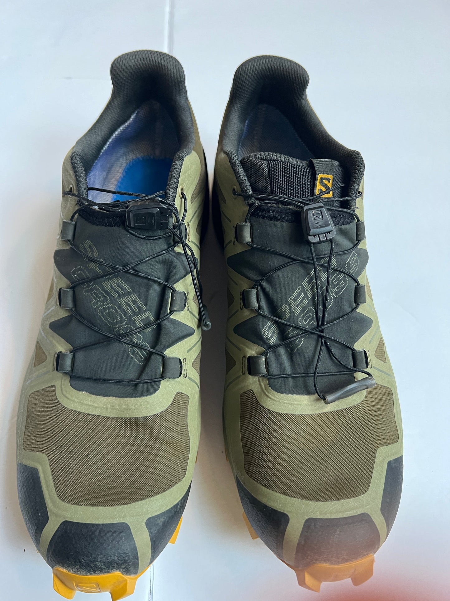 #180 Mens Shoe Size 11.5 Salomon Ultra 4 goretex hiking shoe