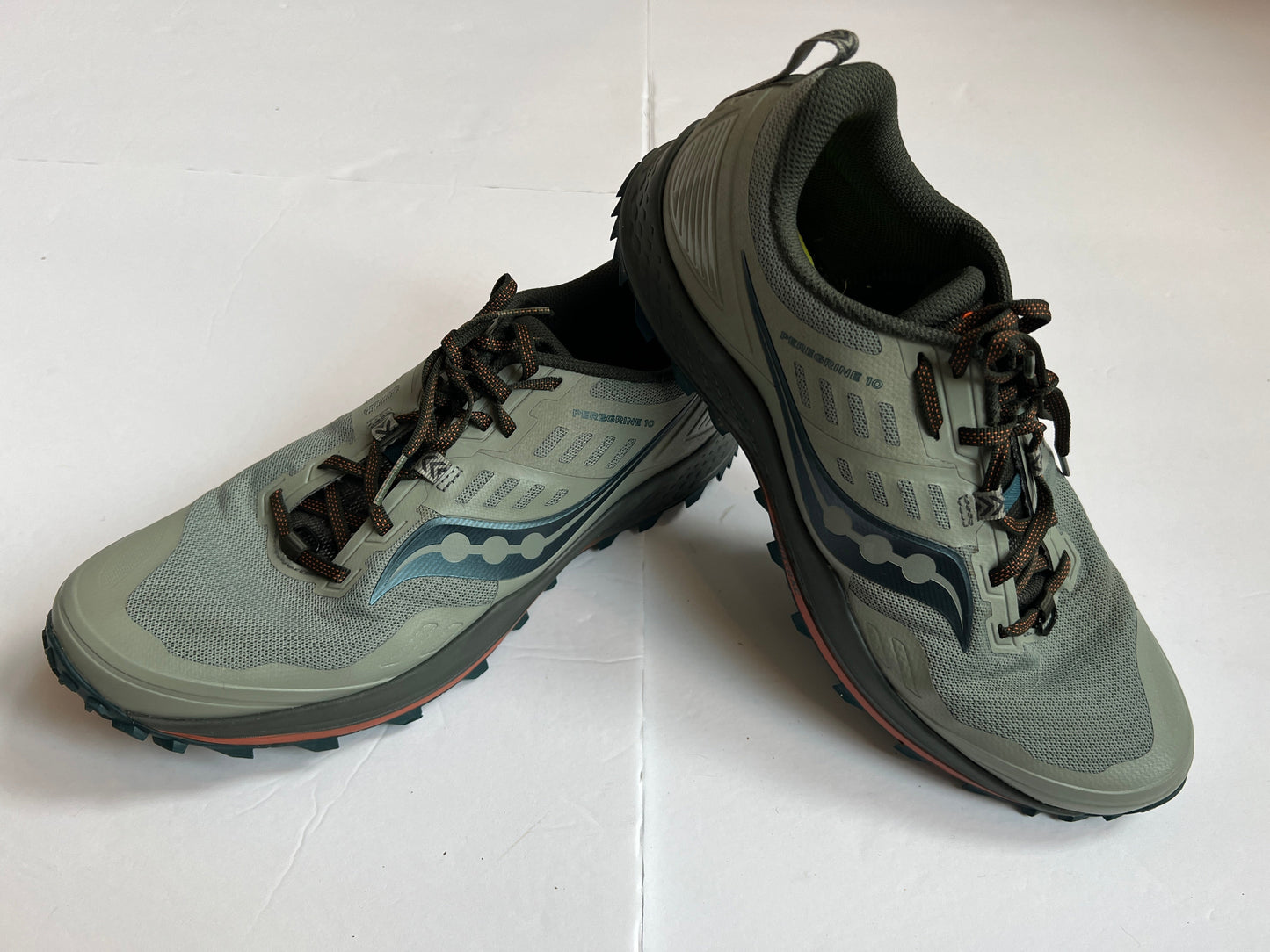 #180 Men 11.5 Saucony peregrine Green Sneaker