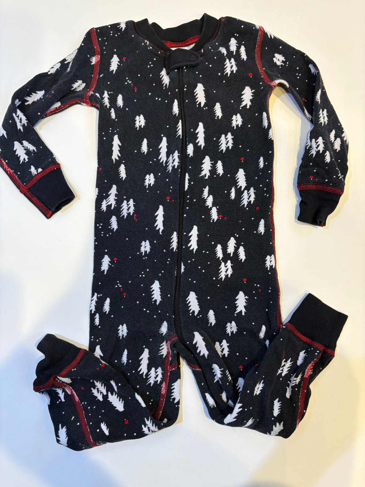 Seller 186 - Hanna Andersson Black Christmas Tree PJs - Size 90 (3T)