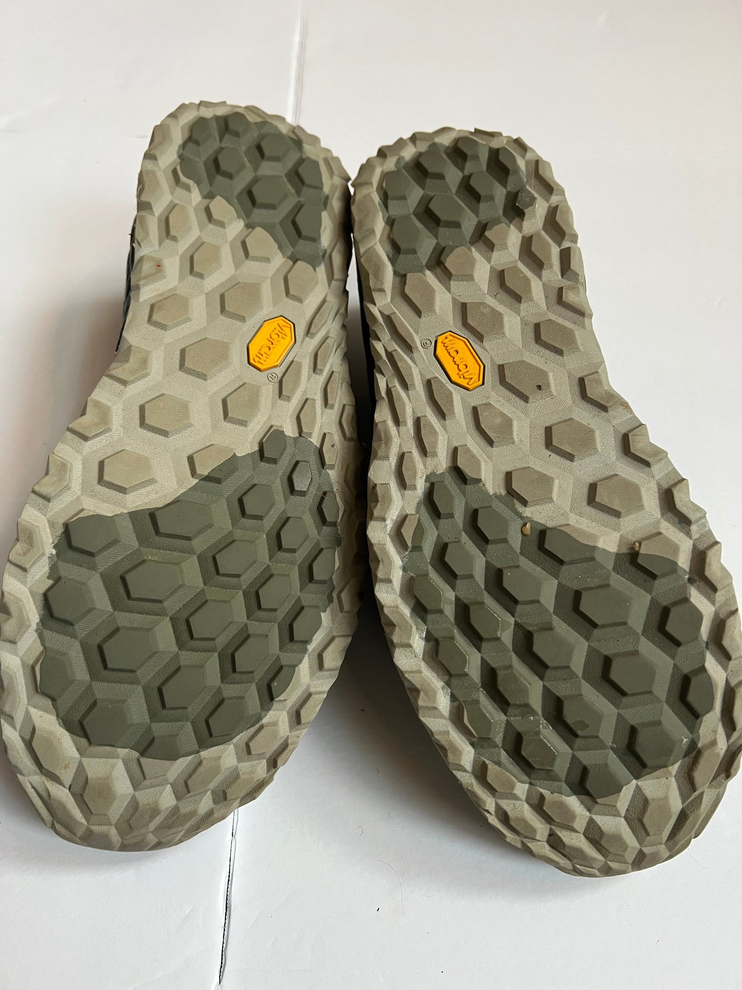 #180 Mens Shoe Size 11.5 New balance Hierro Fresh Foam Waterproof Running Shoes