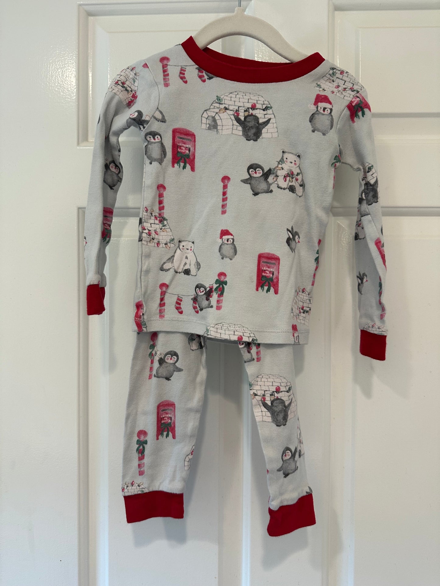 #85 REDUCED Burts Bees Winter Holiday PJs, Gen Neutral 24m