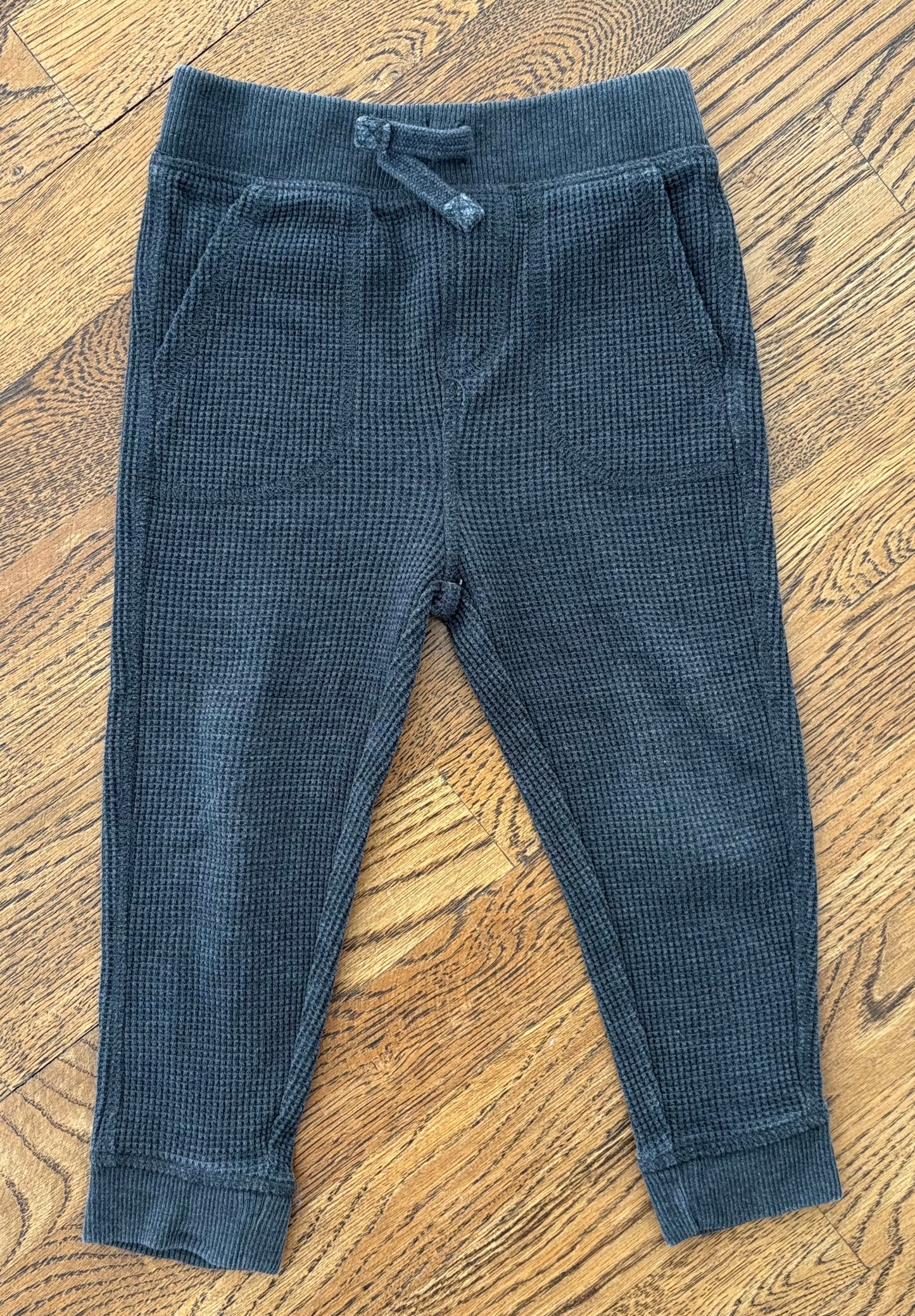 #103 • Boys • dip • 12-18m • Gray Waffle Weave Joggers