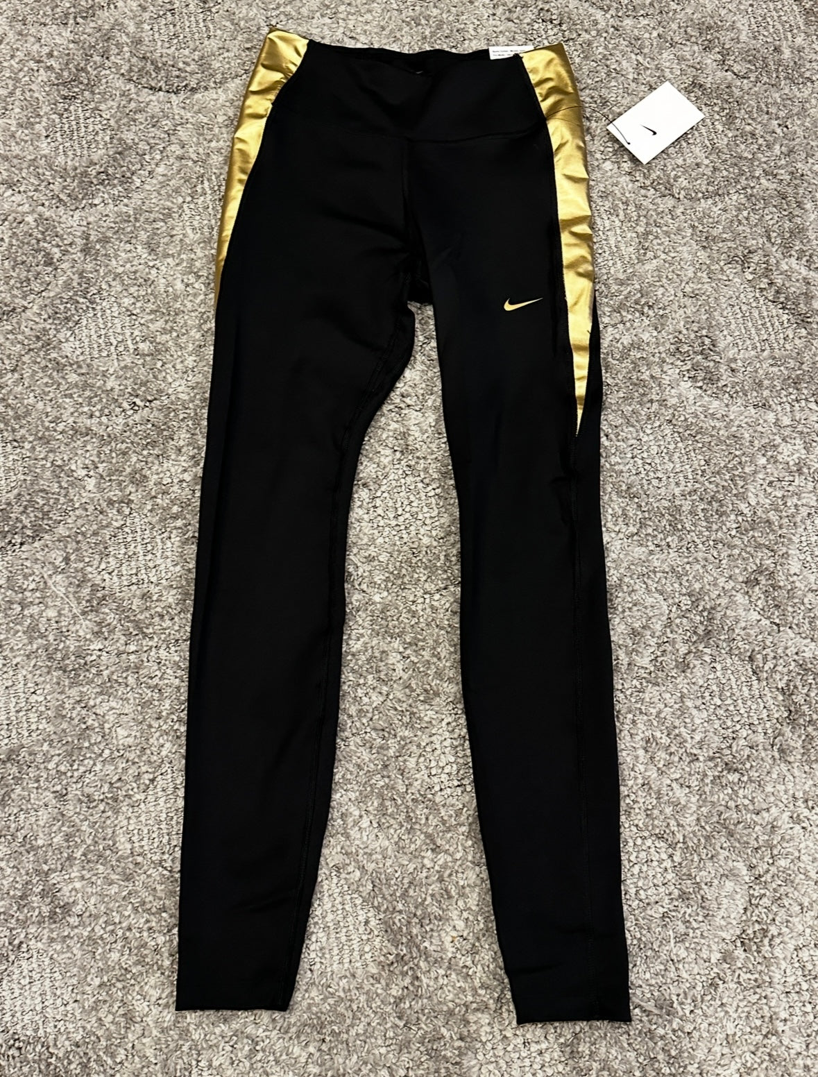 #16 - Women's Nike Leggings - Medium