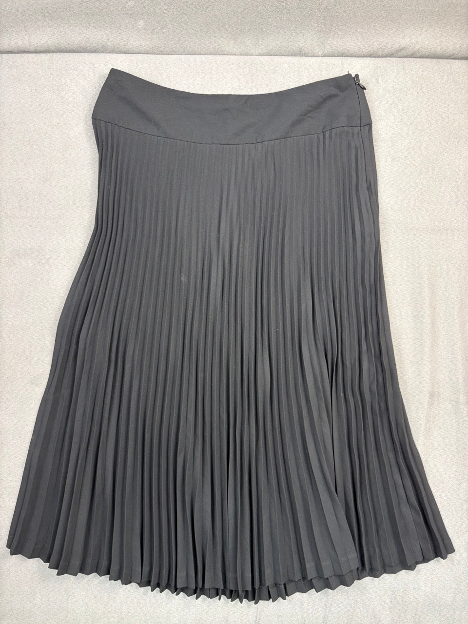 #39 3/4, Womens, Express, black pleated midi skirt,