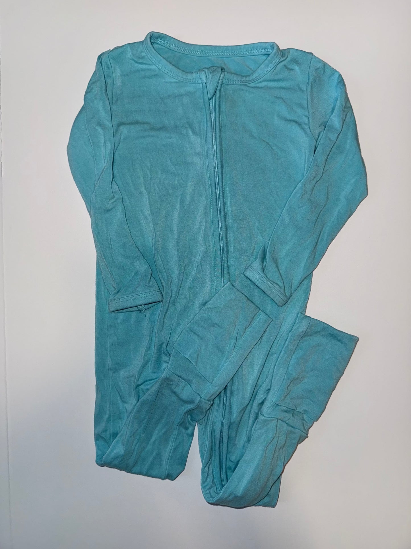 Seller 106: 2T Birdie Bean Blue Bamboo Sleeper (Runs small IMO)