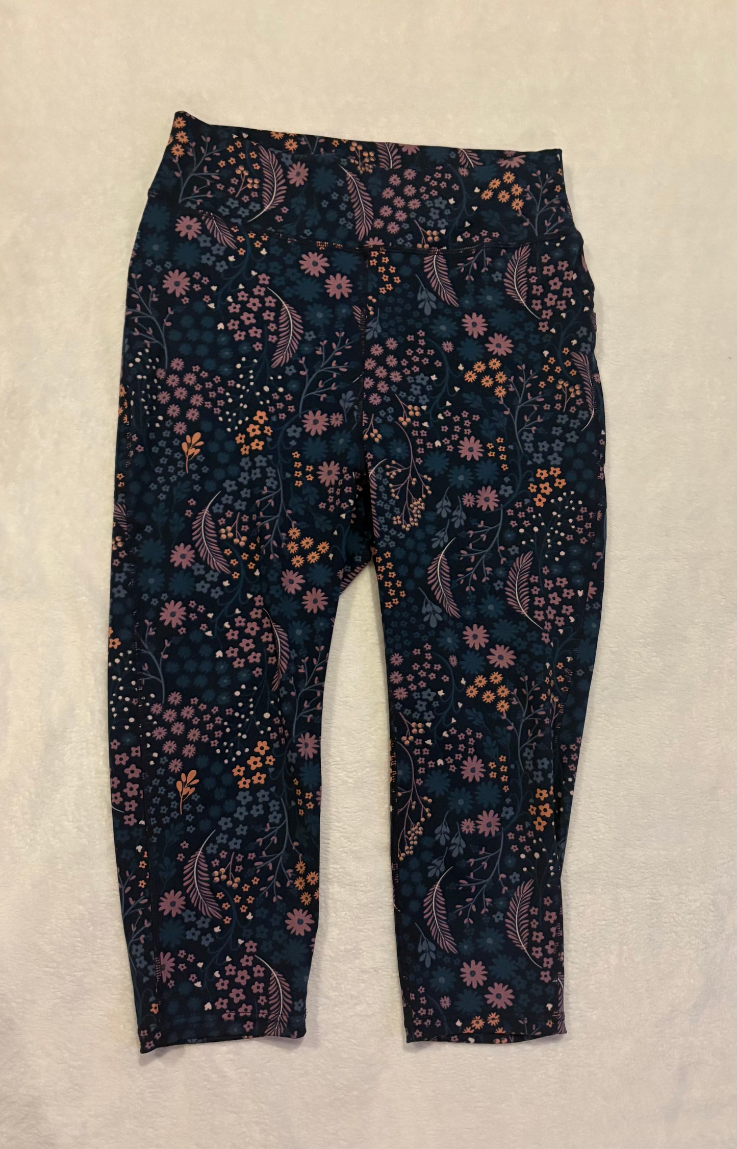 Seller #80 - Women's size XL PopFit capri length floral pants