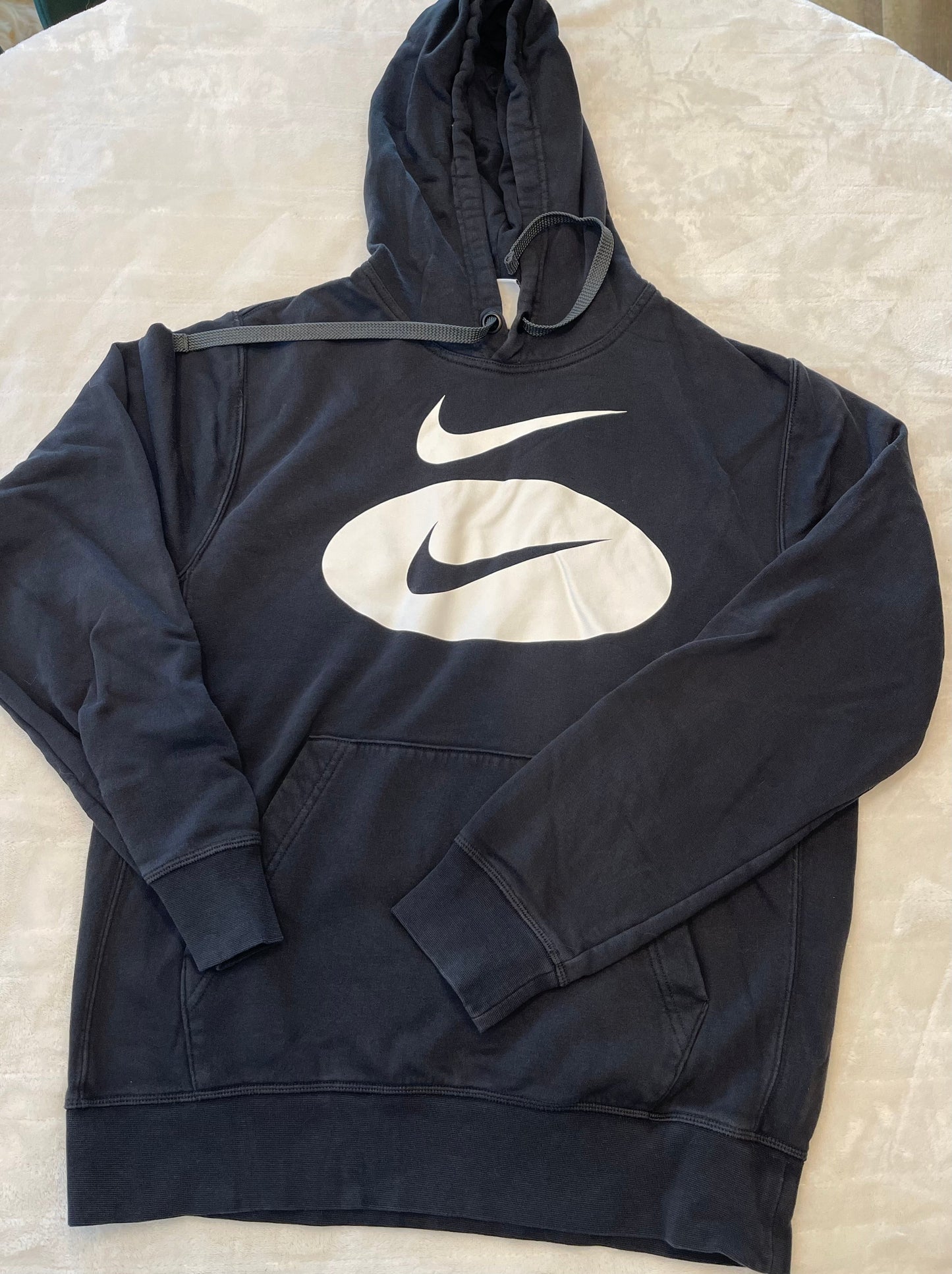#212 mens small Nike hoodie vguc not faded