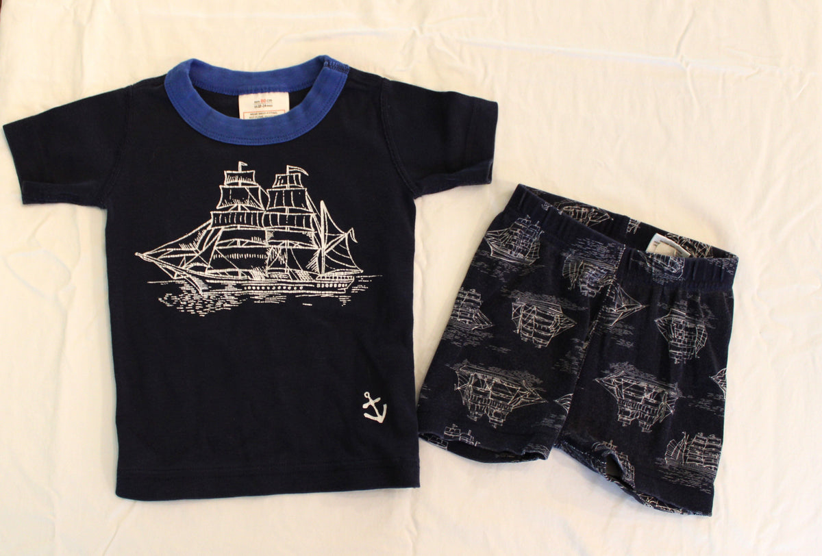 #168 18-24m Boys Hanna Andersson pajamas