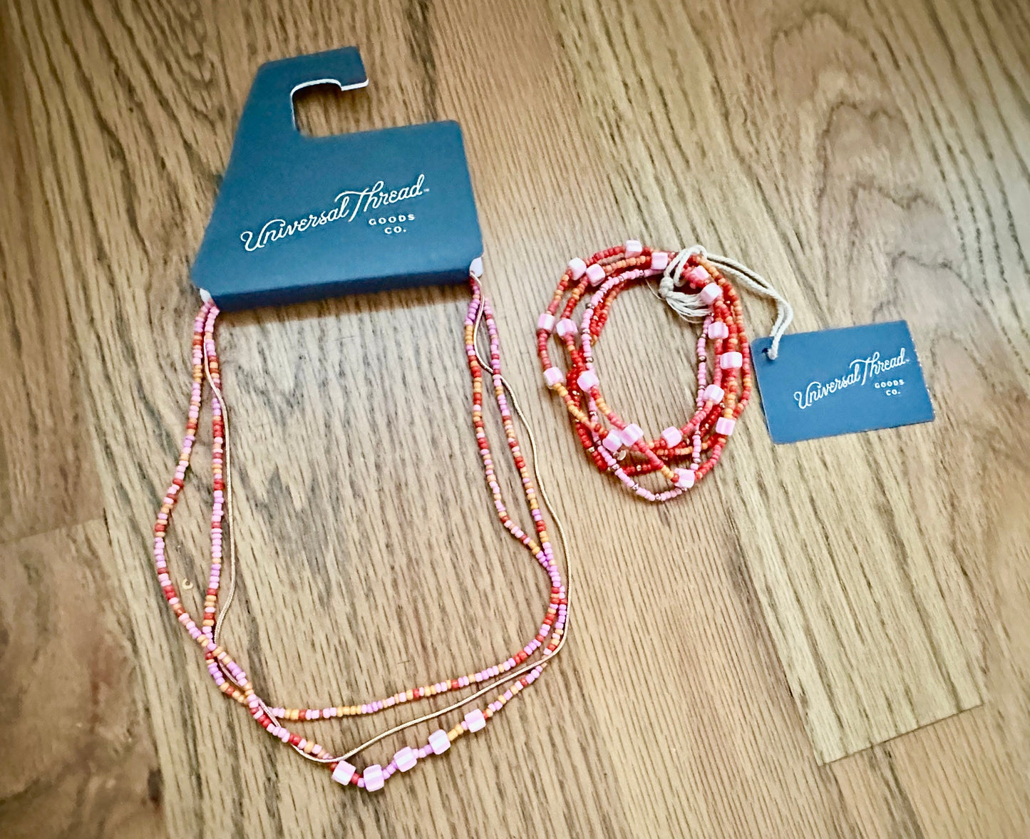 #198- Women’s, Universal Thread, Beaded Pink Necklace & Bracket Set, NEW
