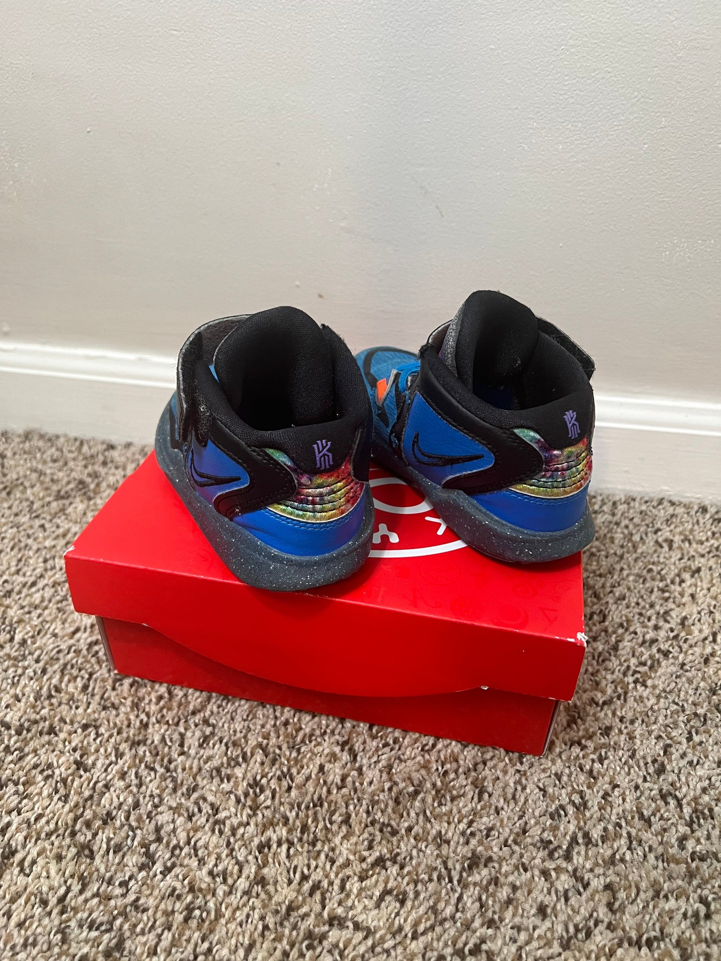 Seller 11 REDUCED boys Nike Kyrie Infinity shoes size 8C (size 2T 3T )
